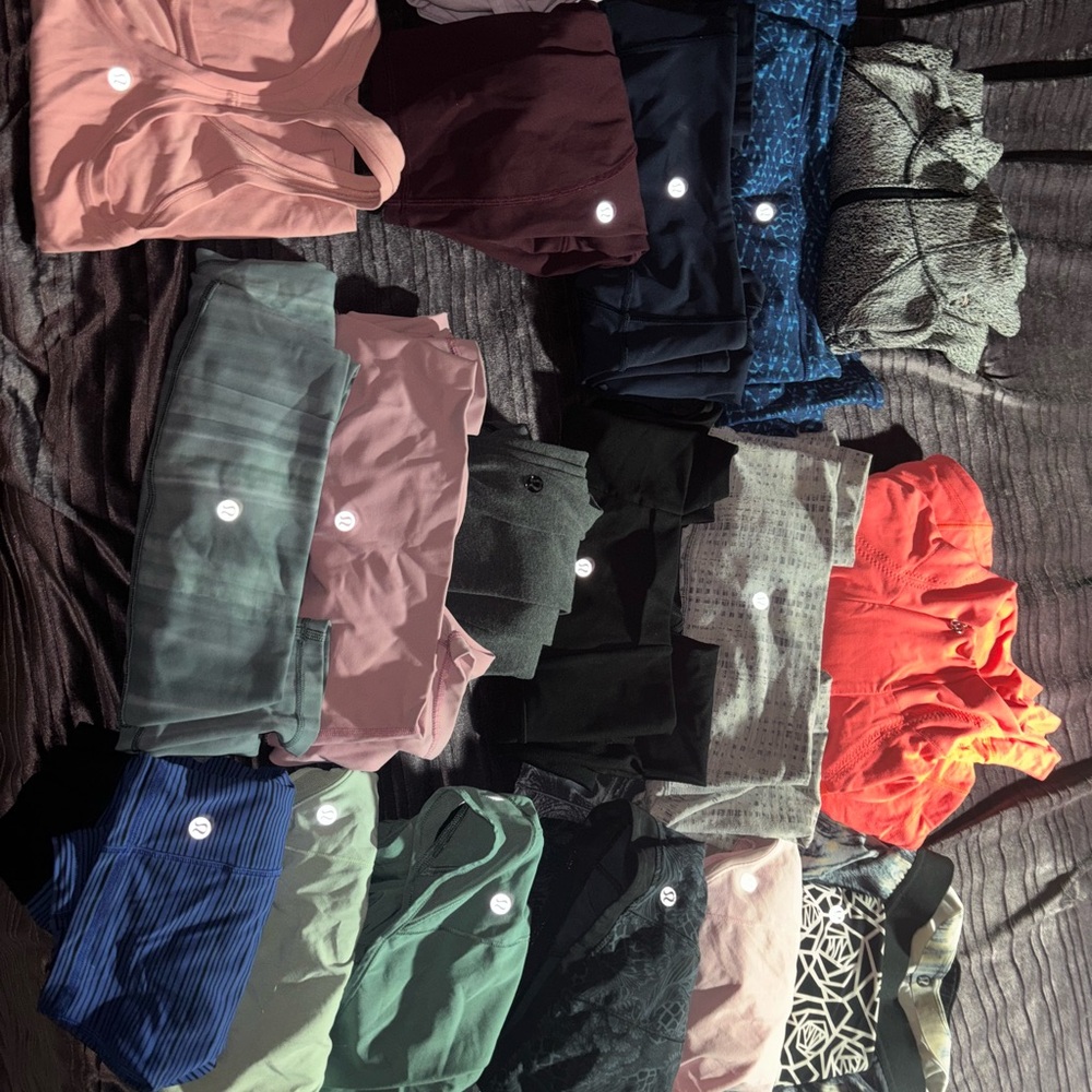 Lululemon large lot (xxs/xs)